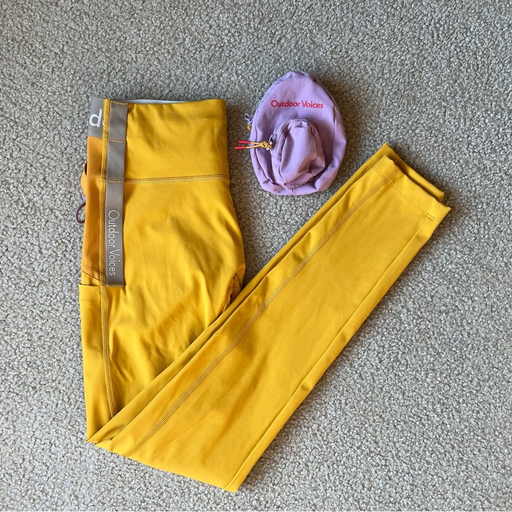 Outdoor Voices Snacks 7/8 Leggings with Mini Backpack